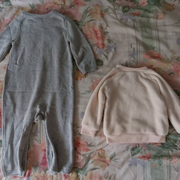 Disney Pooh One Piece Sweater And Baby Gap Knit Button Romper 12-18 Month. - Picture 7 of 7